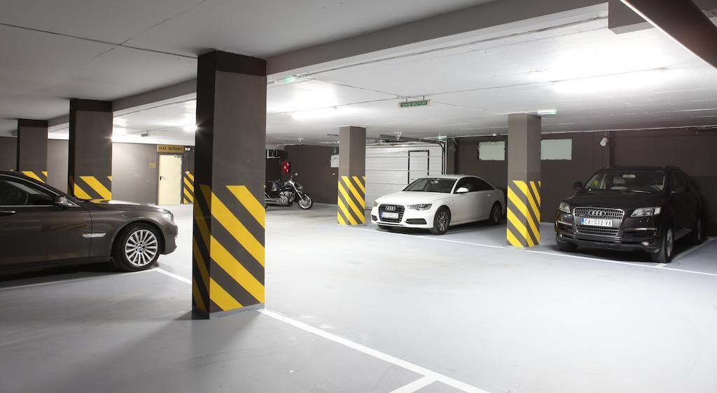 Garni Hotel Aveny Čačak エクステリア 写真